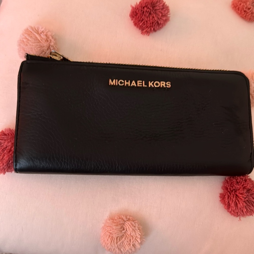 Back zip long wallet